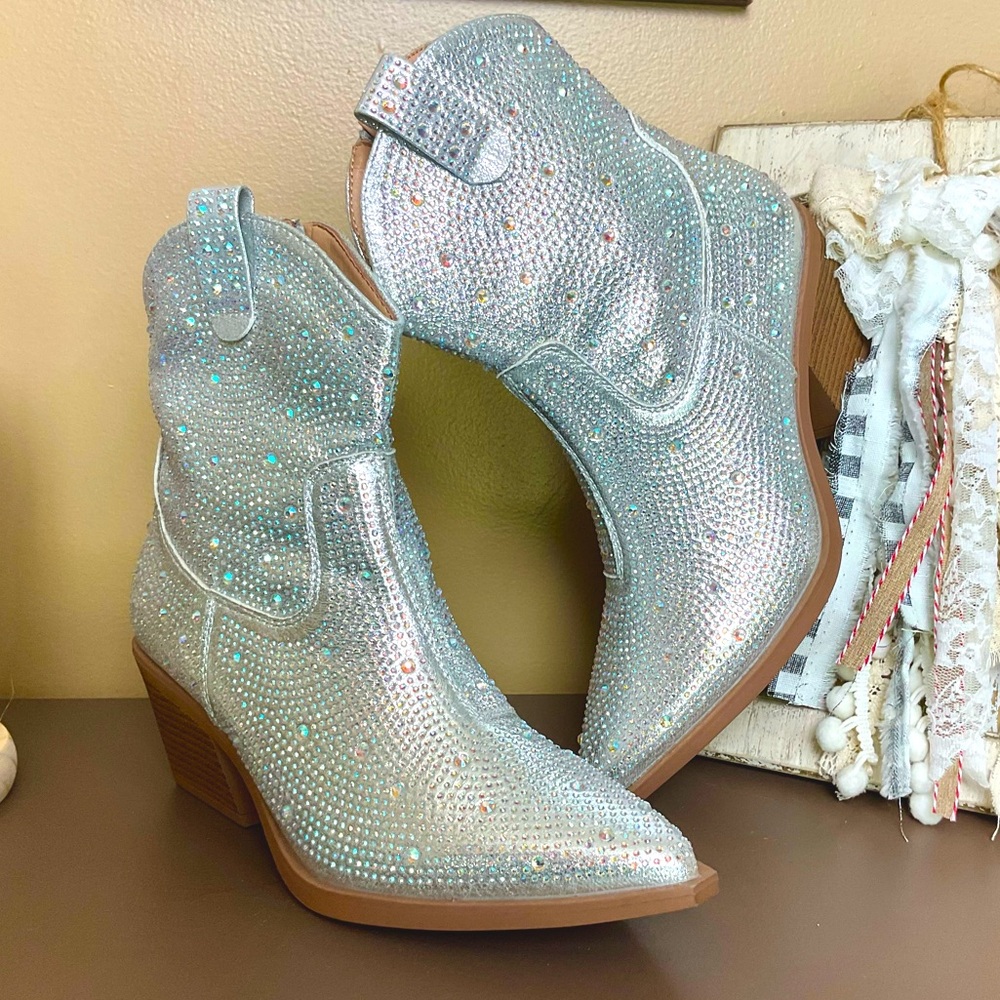 Addley Silver Rhinestone Western Ankle Boots. NWOT